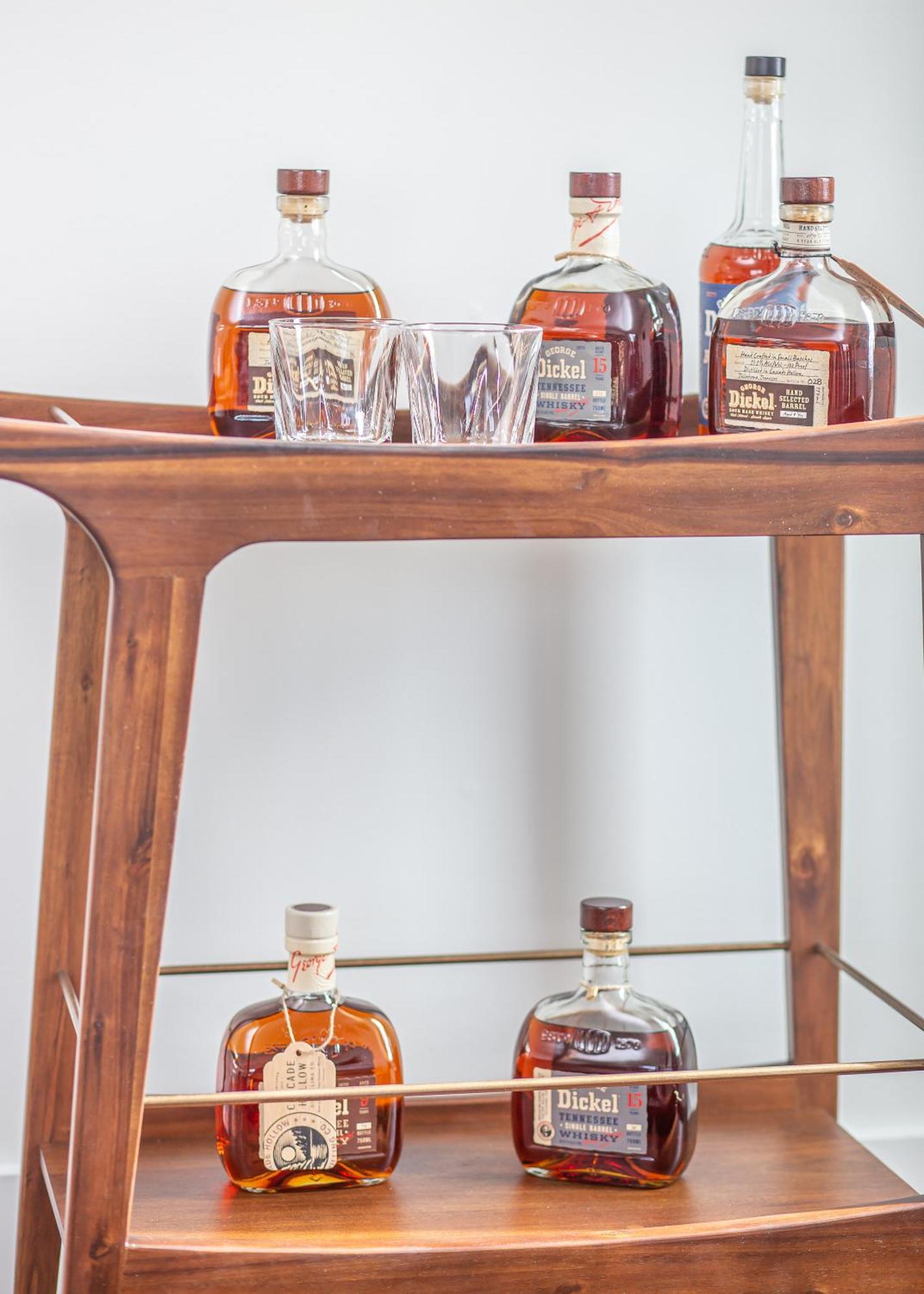 Whiskey House With Rooftop Golf, City Views! 8Min To Downtown! Sleeps 9! Nashville Eksteriør bilde