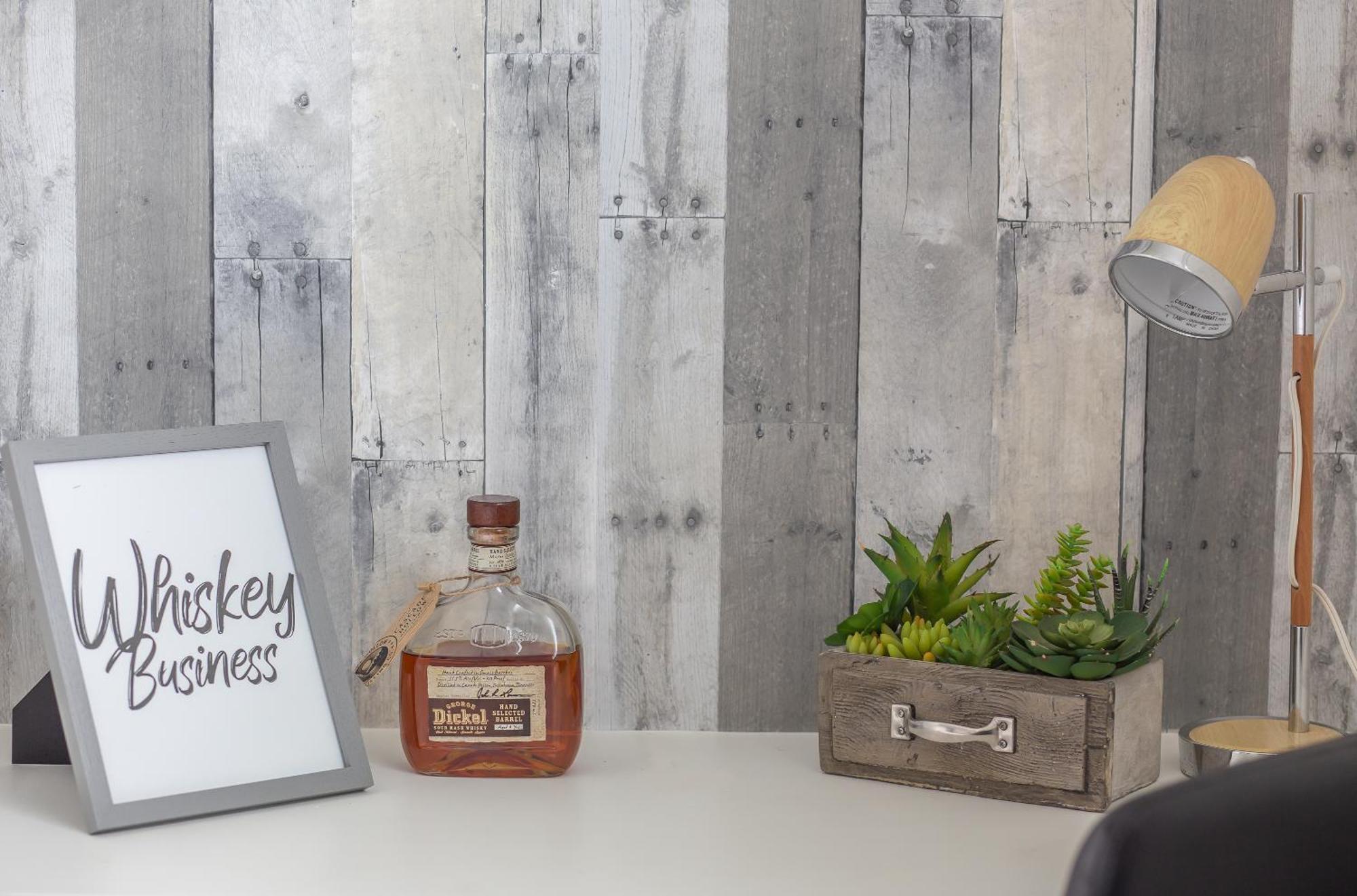 Whiskey House With Rooftop Golf, City Views! 8Min To Downtown! Sleeps 9! Nashville Eksteriør bilde