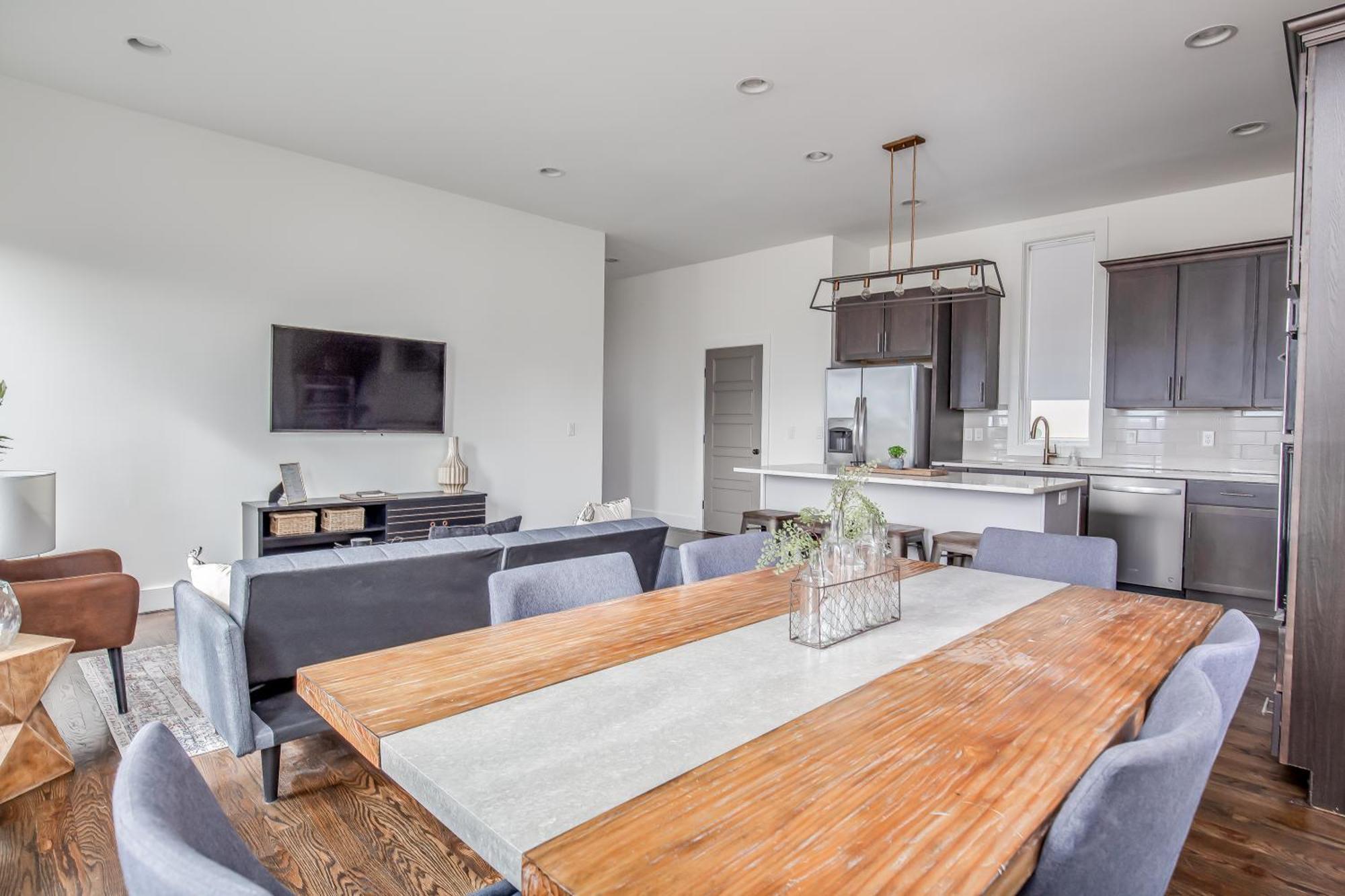 Whiskey House With Rooftop Golf, City Views! 8Min To Downtown! Sleeps 9! Nashville Eksteriør bilde