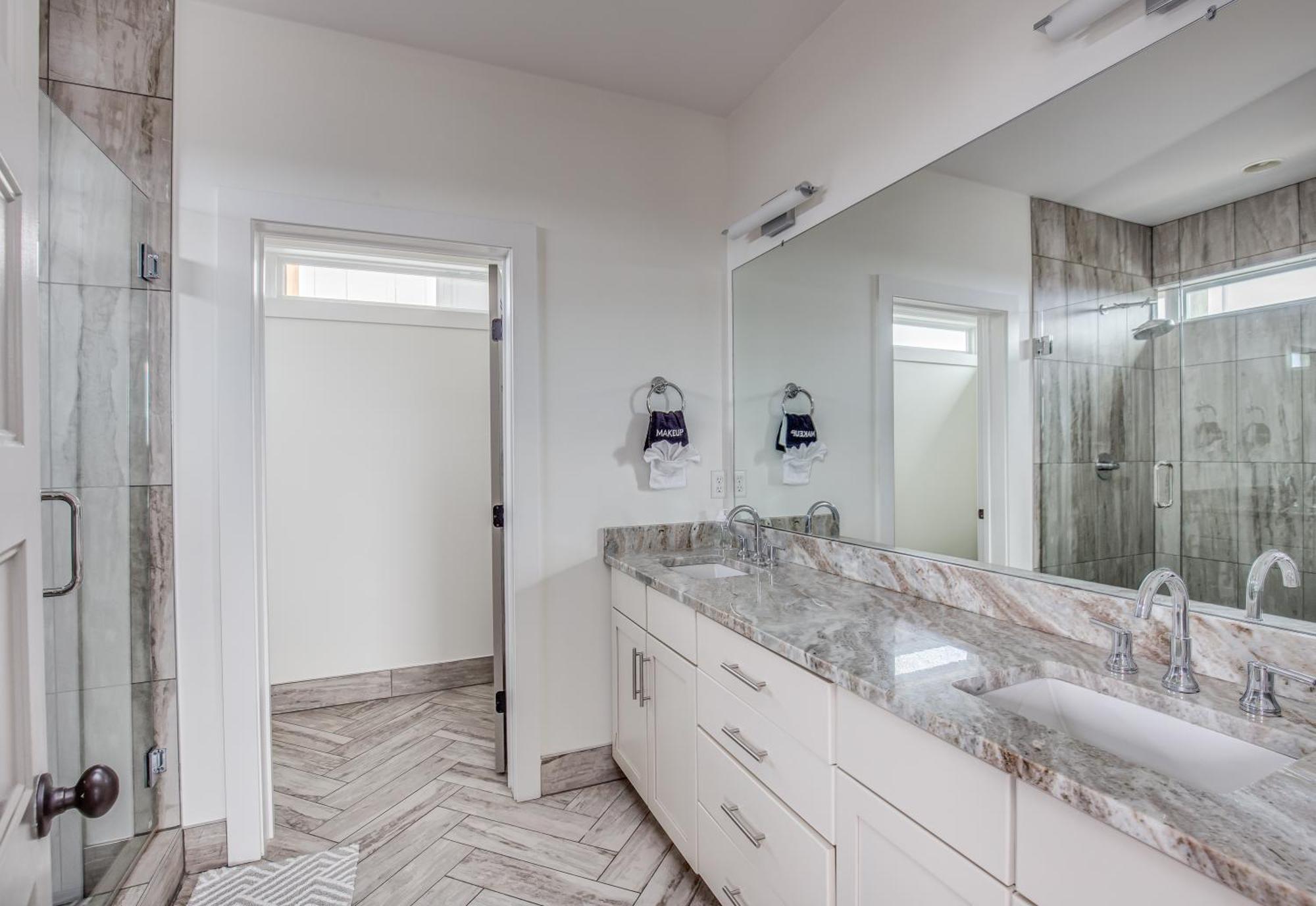Whiskey House With Rooftop Golf, City Views! 8Min To Downtown! Sleeps 9! Nashville Eksteriør bilde